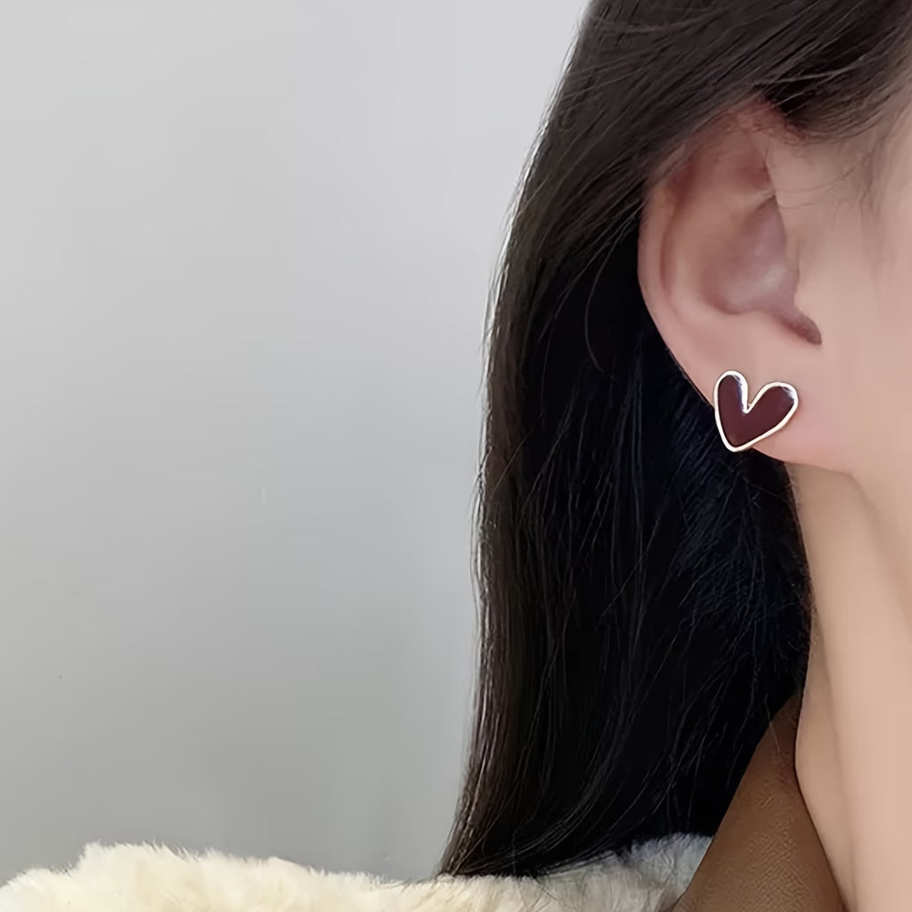 1 Pair Elegant Red Heart Stud Earrings for Women