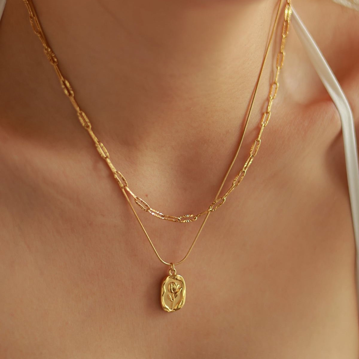 Bohemian Rose Pendant Necklace