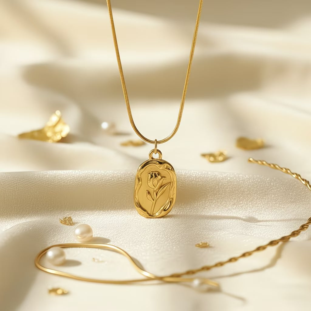 Bohemian Rose Pendant Necklace
